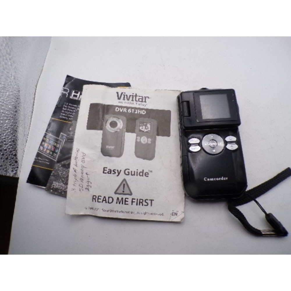 Vivitar DVR 613HD Digital‎ Camcorder Black Handheld 1.8 Inch Flip Screen 4x Zoom